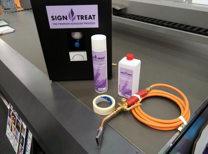 uv玻璃打印步骤 uv玻璃打印步骤